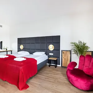 Aparthotel Deo Plaza - Old Town By Rent Like, Gdansk